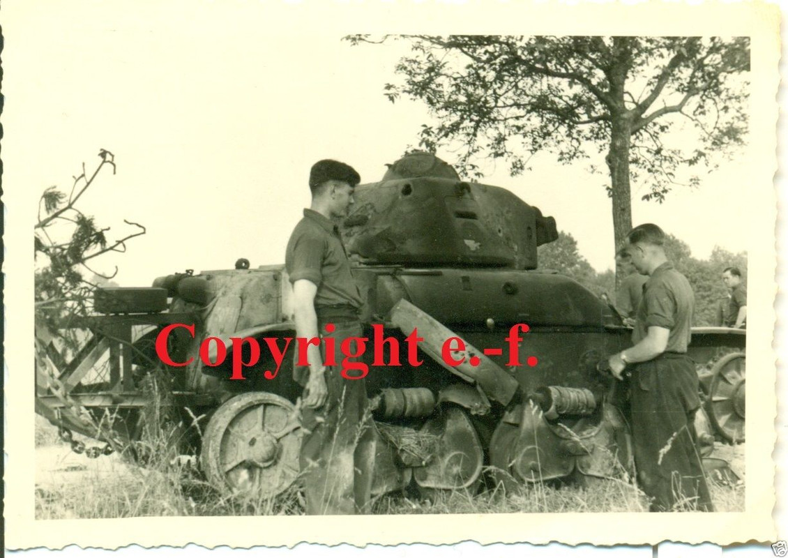 FOTO - 3.Panzer.Aufkl.Abt. - PANZER - Französisc