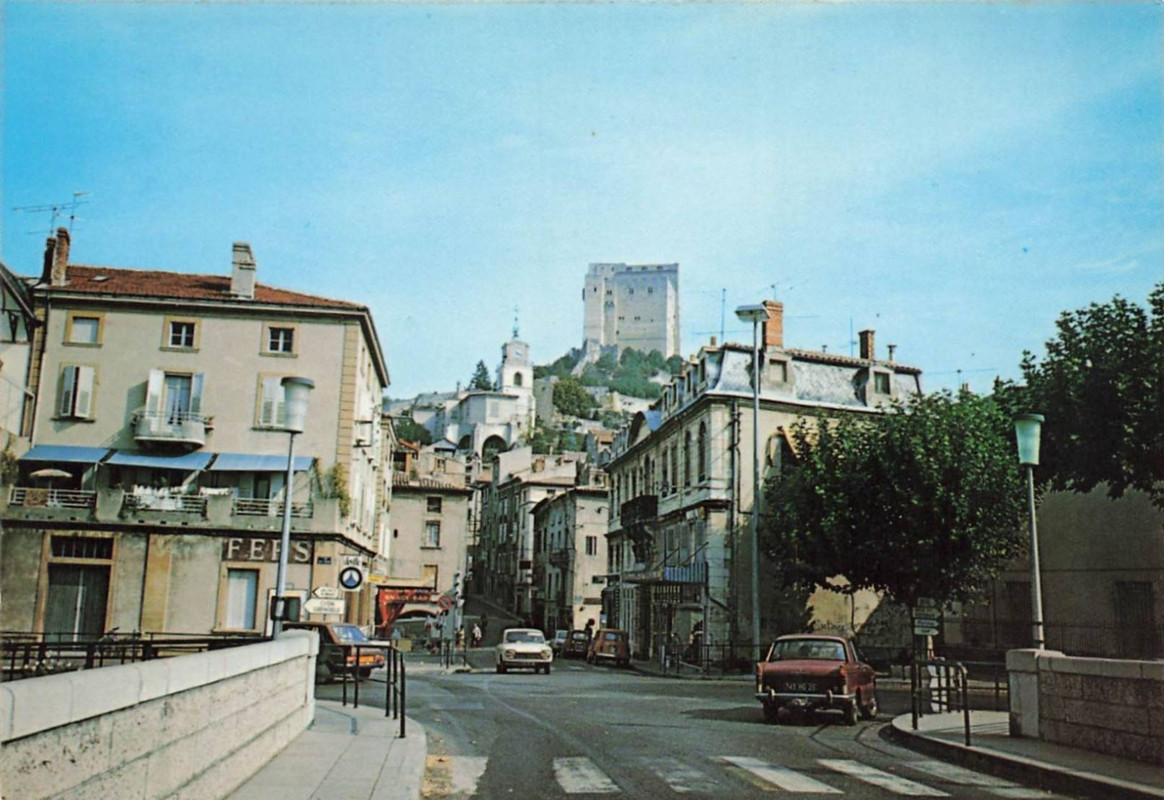 Entrée de la ville
