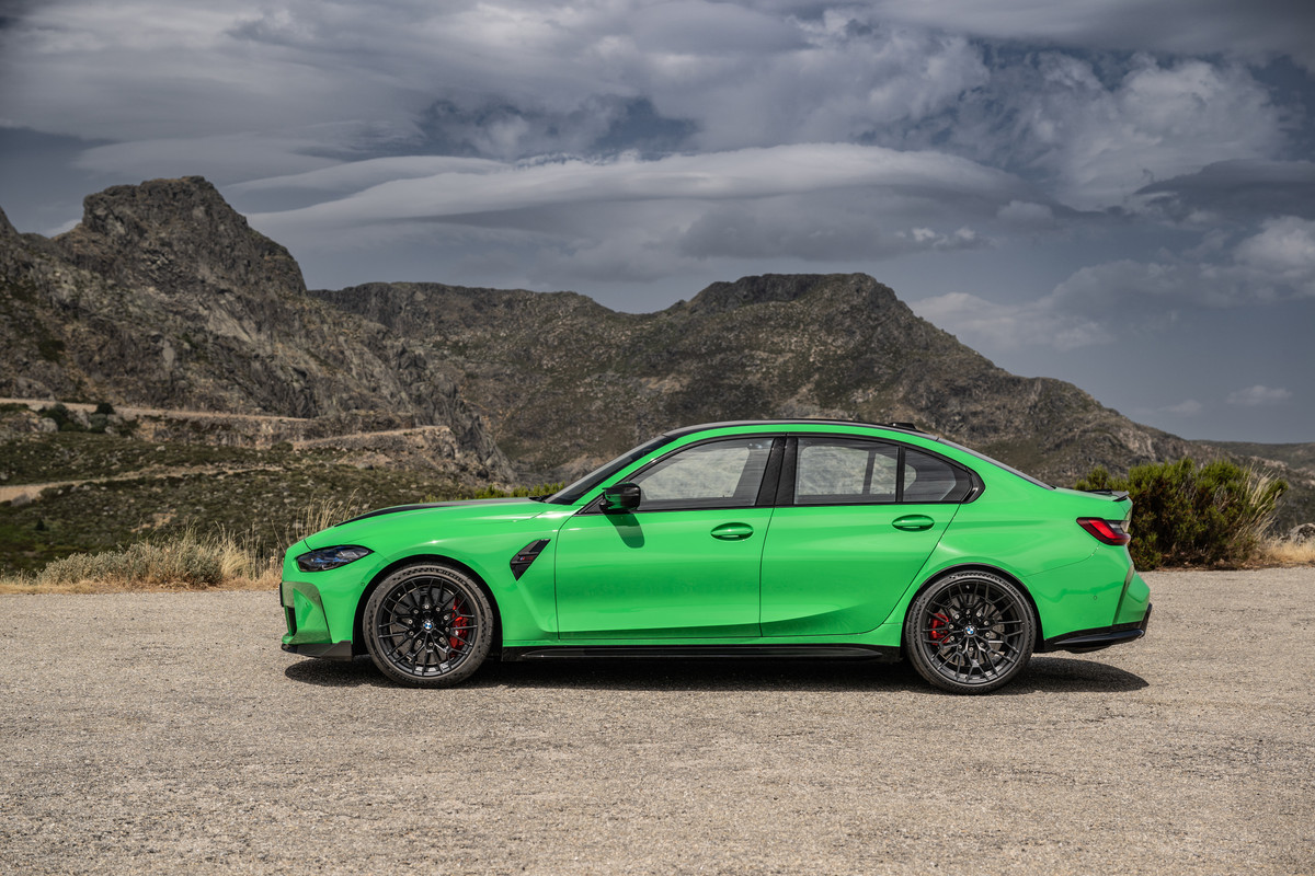 P90492733_highRes_the-all-new-bmw-m3-c