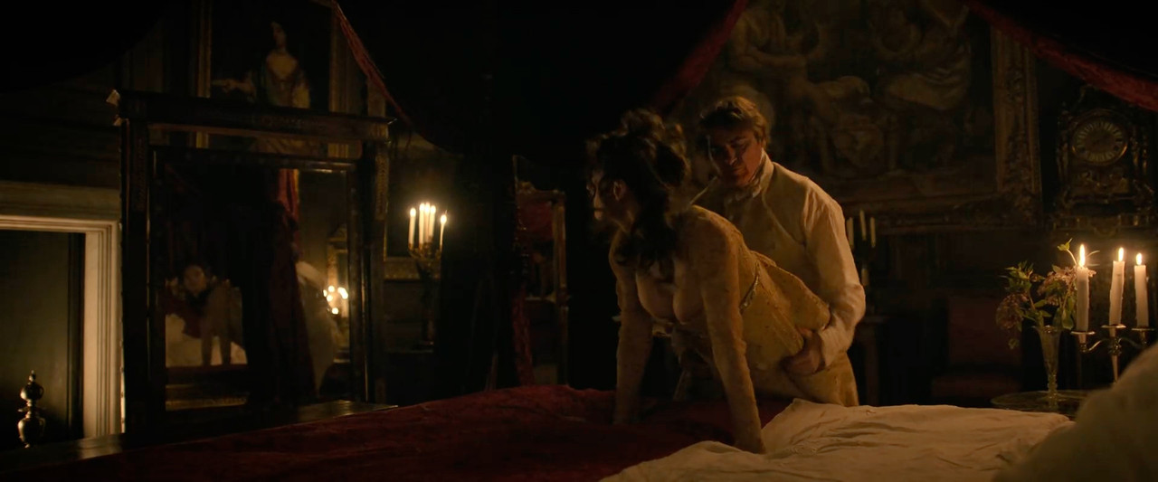 Napoleon video.00_00_27_02.Still007