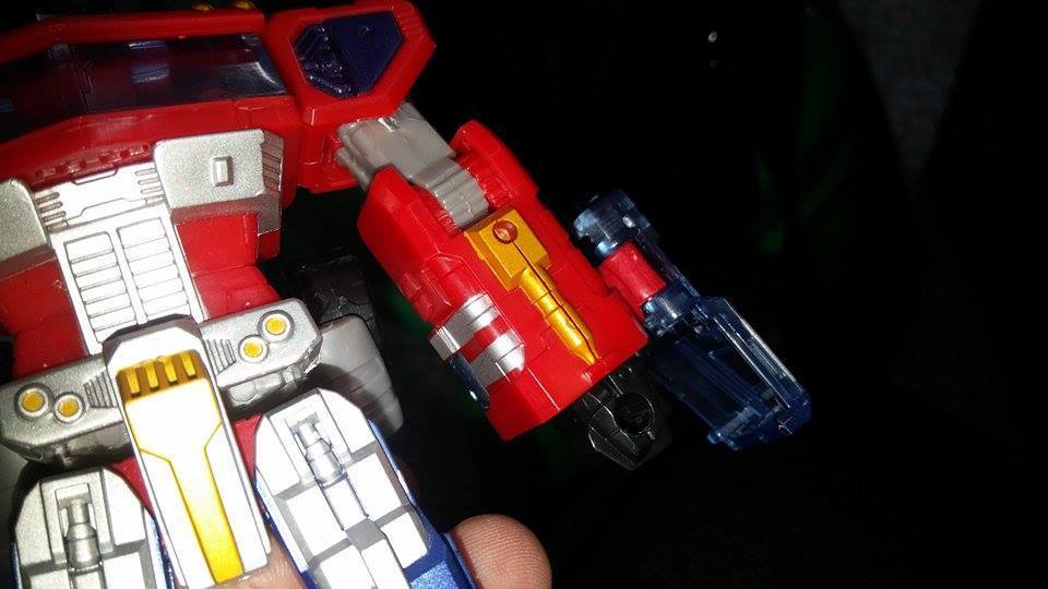 564442_976773142409095_2191236281371643160_n