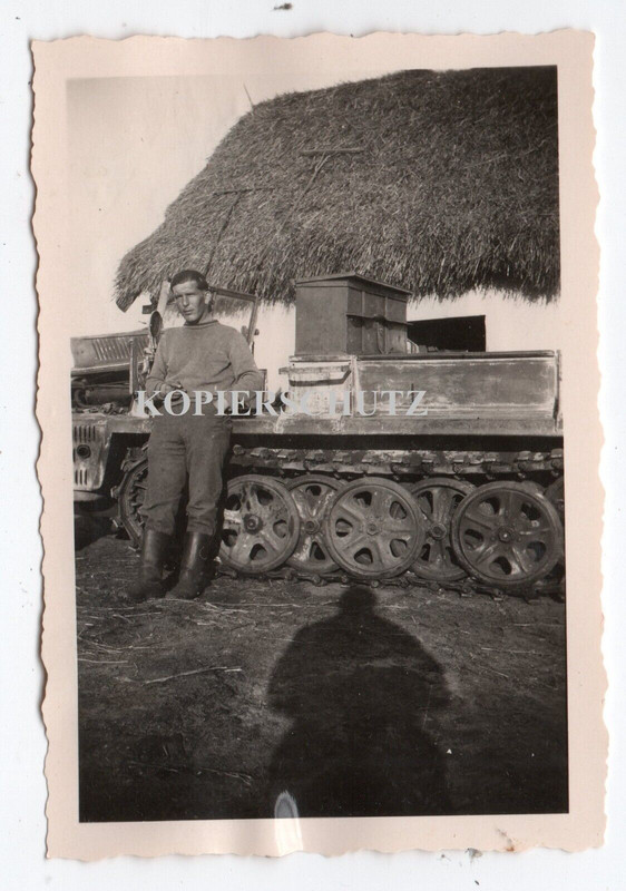 Russland Kamerad SDkfz LKW Halbkette Unterkunft Hütte Bauerngehöft