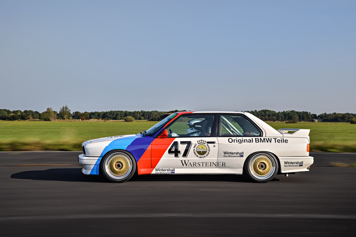 P90237126_highRes_the-bmw-m3-dtm-e30-0