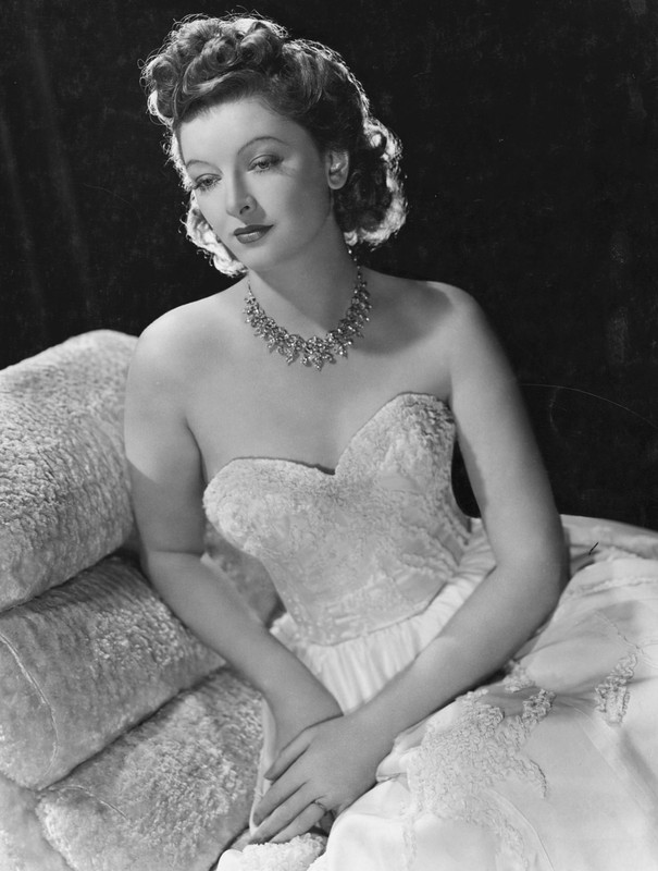 myrna_loy_mb54