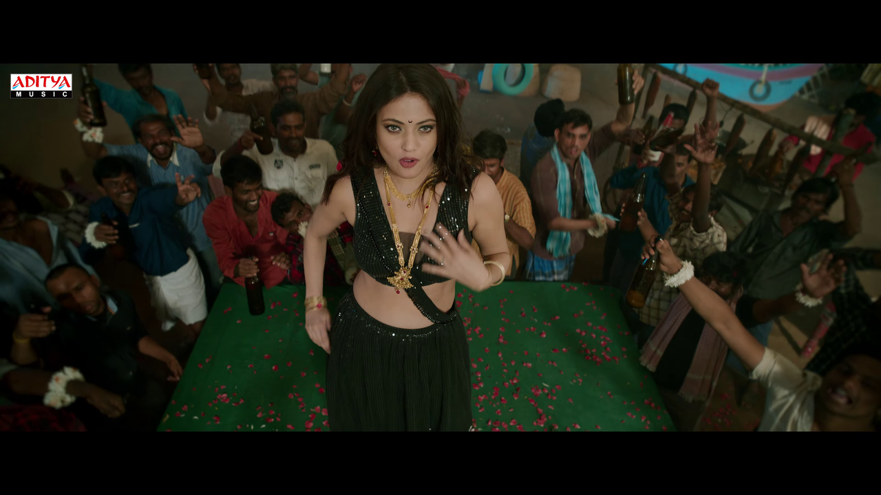 [Image: vlcsnap-2025-12-21-18h22m48s151.png]