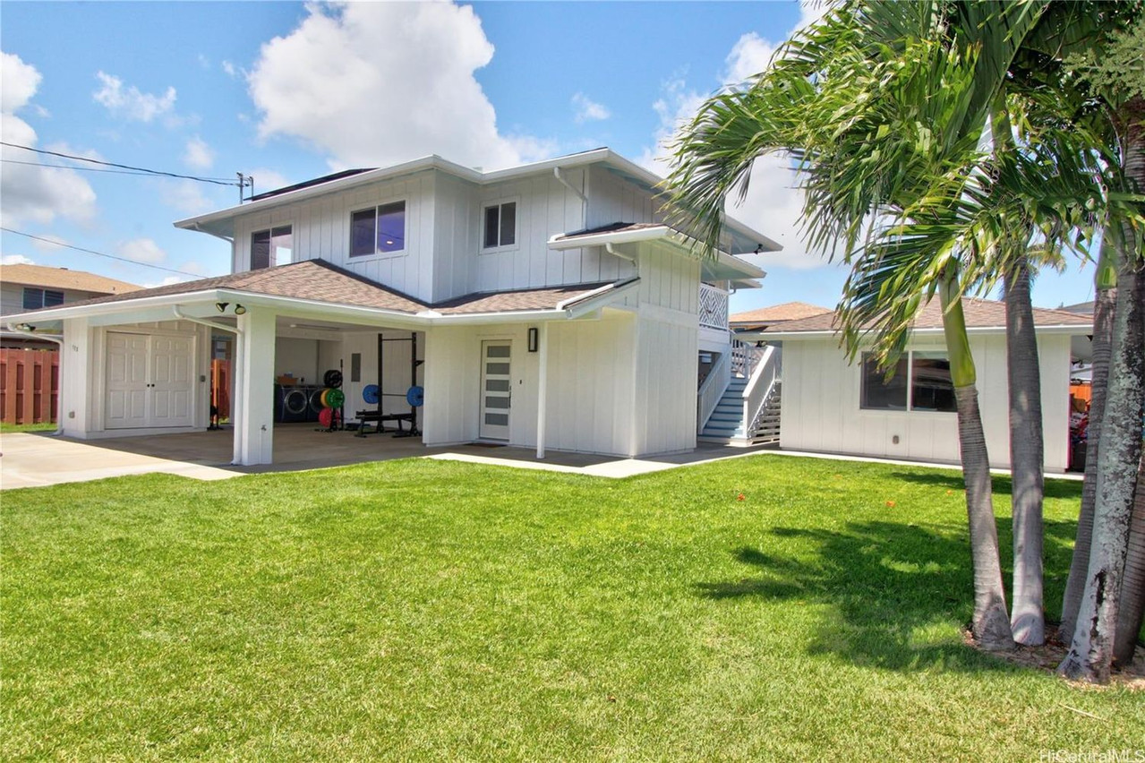 518 Auwai Street, Kailua, HI 96734
