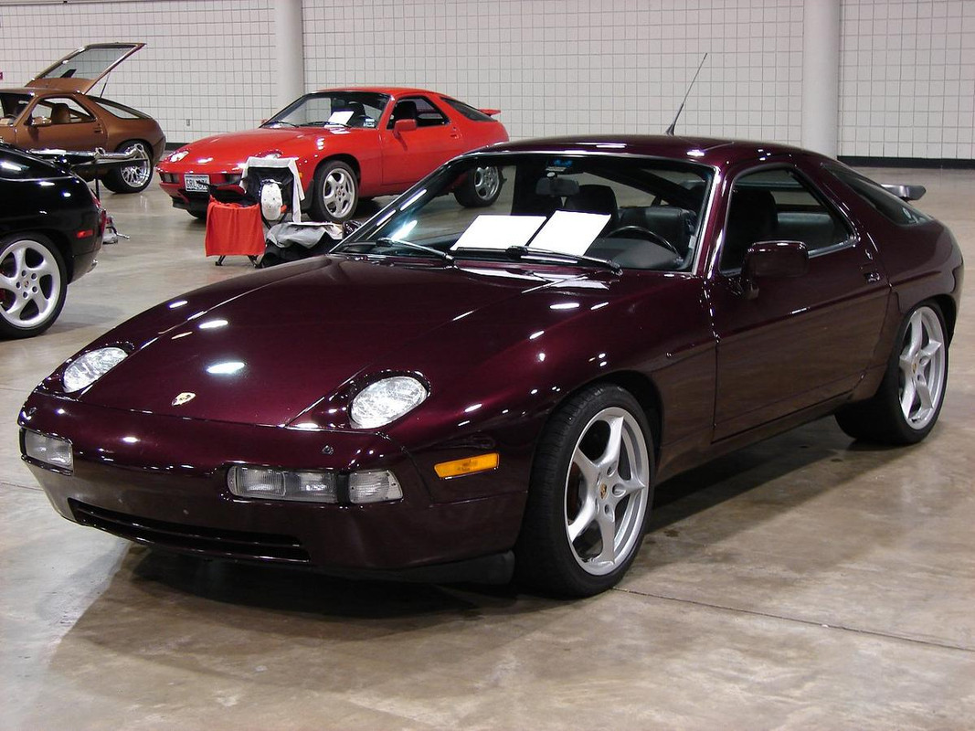 Cyclamen-red-metallic-porsche-928.jpg