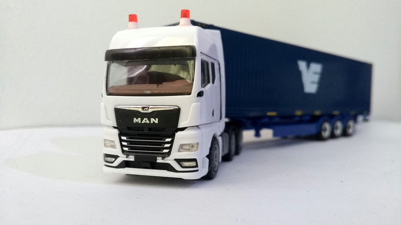 Mach (2611)