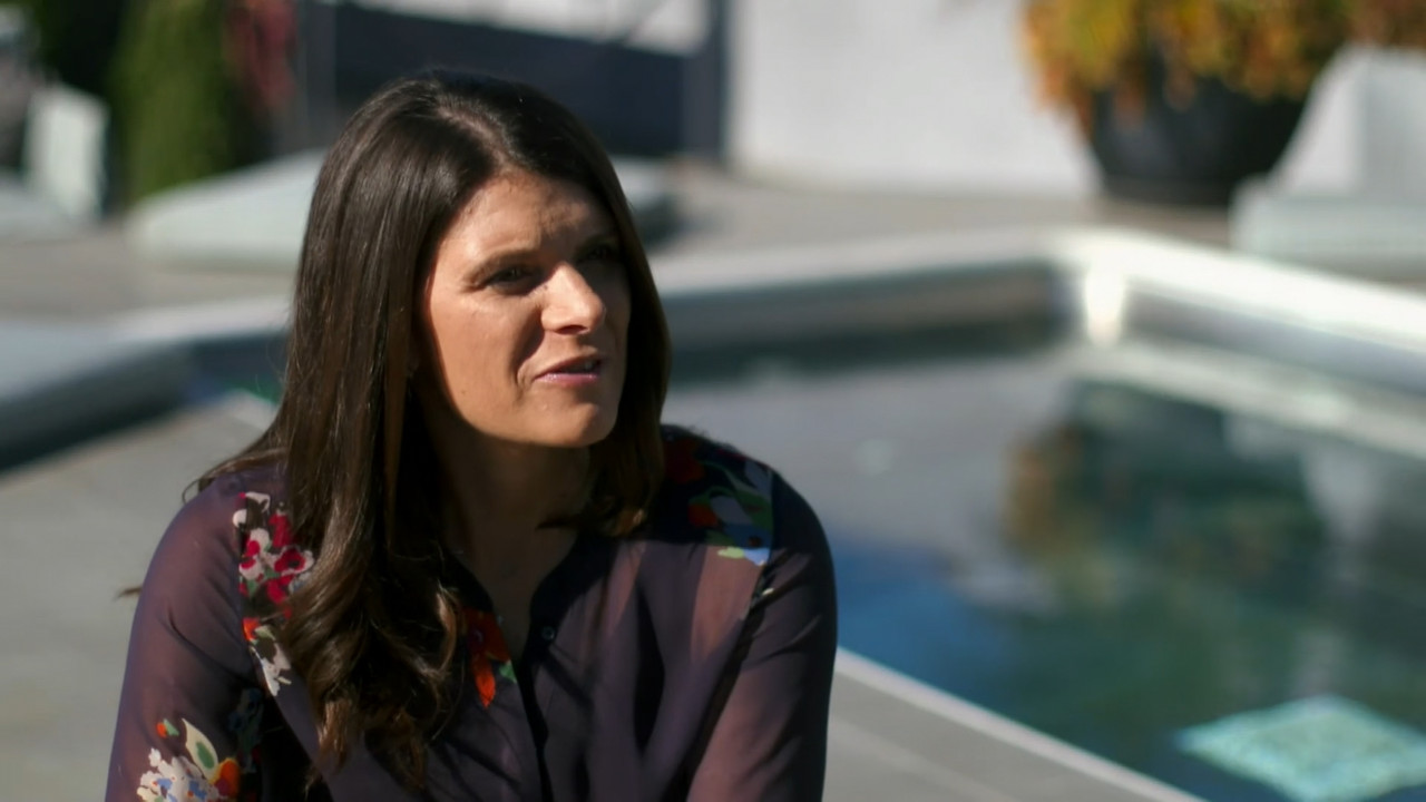 Gold Stars: The Story of the FIFA World Cup (2017) Season 1 S01 (1080p AMZN WEB-DL x265 HEVC 10bit EAC3 2.0 SAMPA) [QxR]