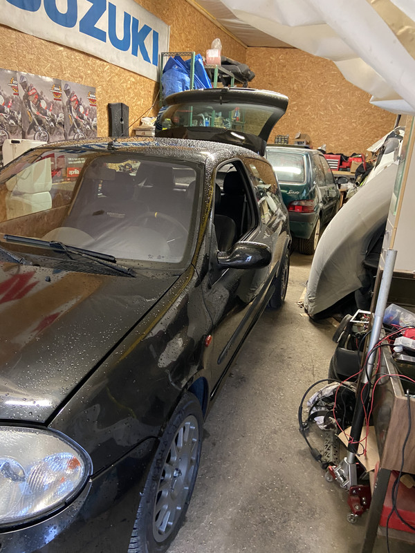 7DAA896C-816F-490D-B103-703369A3DDB5