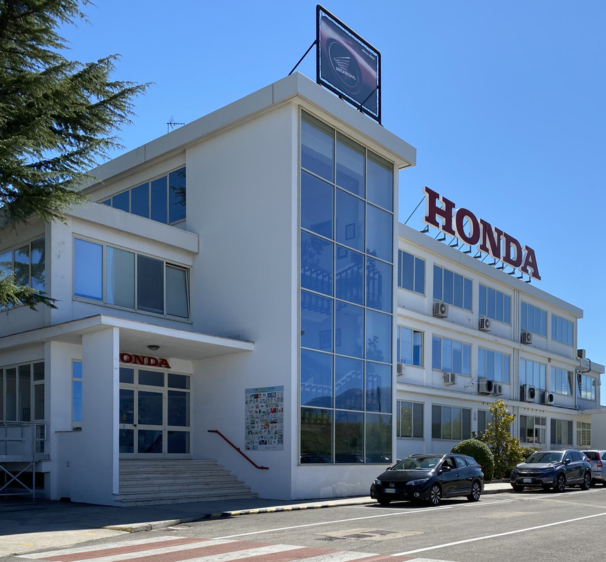 1BBDB24E-FF43-4E9C-BC08-980680BDA0B2