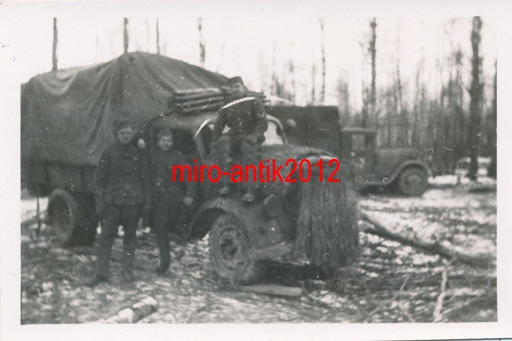 Foto, Wehrmacht, Lkw mit Bart (Kühlerschutz) in 