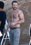 Chris-Evans-superficial-guys-128