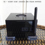 02 - RIGHT SIDE (SDCARD AND FLASH BUTTON)