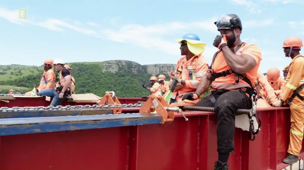 [Image: burto6n5f96g.jpg]