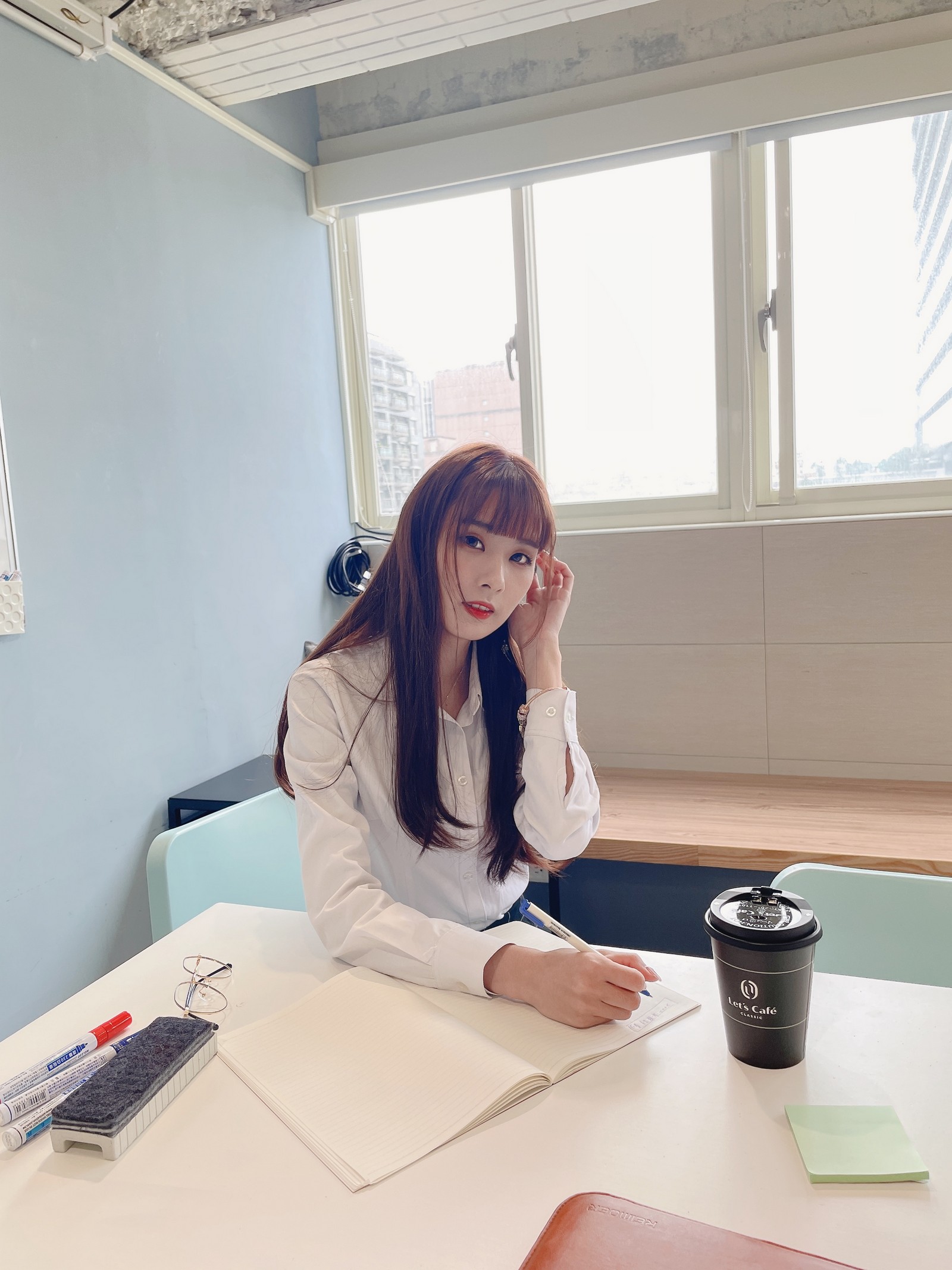 泥泥汝 OL 女郎 B 主题 写真＋视频合集｜高人气职业风作品（350P｜12V｜840MB）插图8