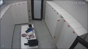 [Image: Voyeur59005085407.jpg]