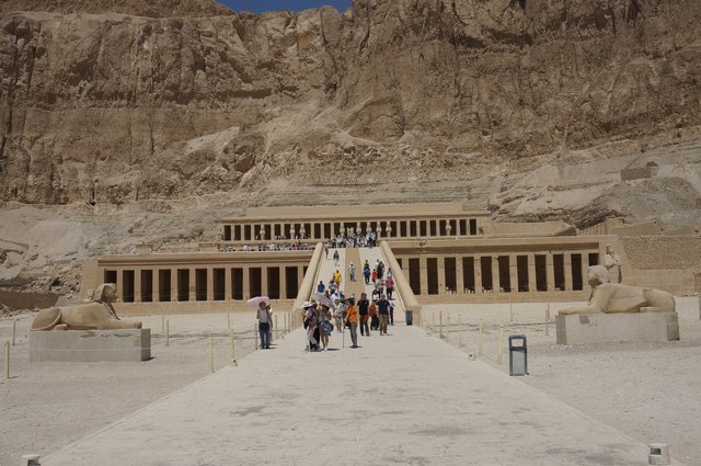 Día 2 – Domingo 16 de Abril de 2023: Luxor - Una semana en Egipto a nuestra manera: Un sueño cumplido (9)