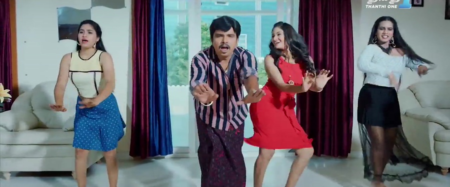 Bazaar Rowdy 2021 WebRip [Tamil] 480p, 720p Screenshot