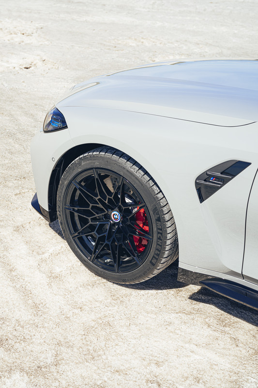 P90468193_highRes_the-first-ever-bmw-m