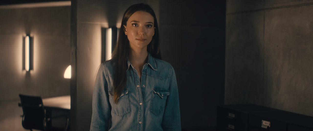 Paradise.(2025).S01E04.Agent.Billy.Pace.2160p.10bit.HULU.WEB-DL.DDP5.1.HEVC-Vyndros.mkv_snapshot_19.