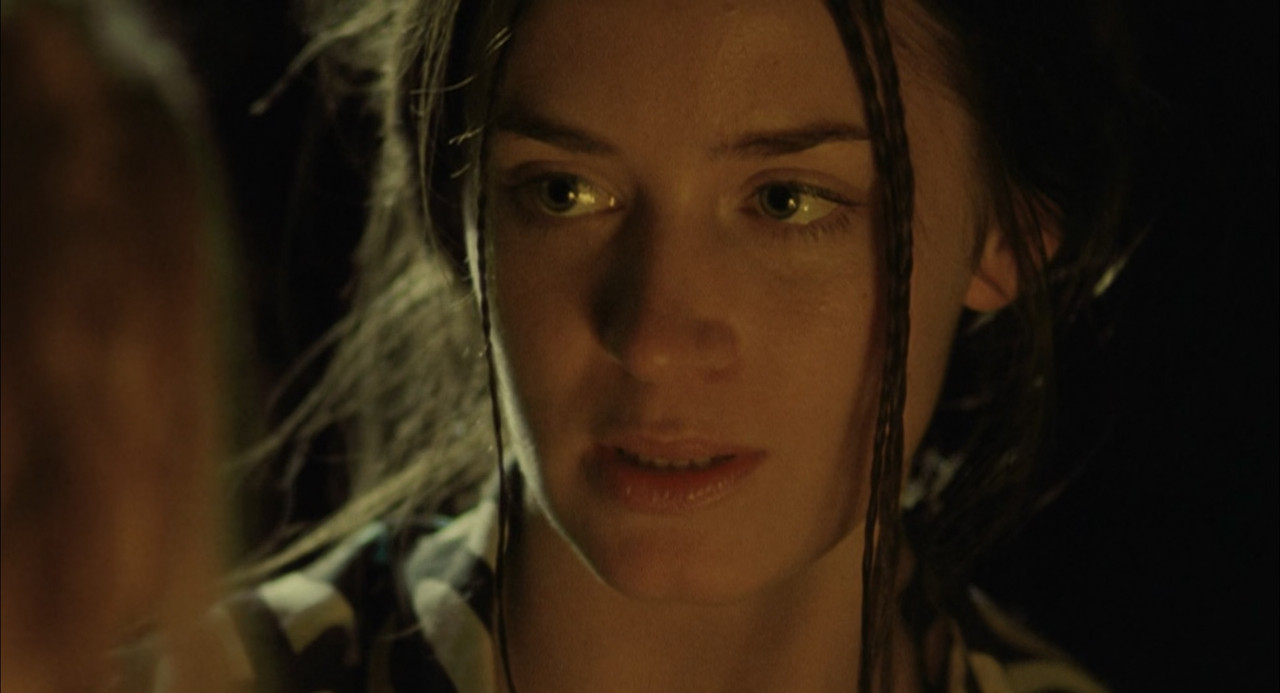 My Summer of Love (2004).mkv_snapshot_00.57.38_[2018.03.16_16.06