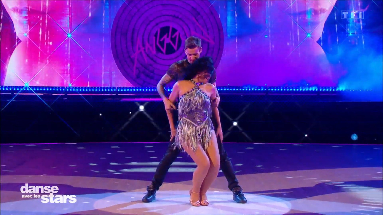 2022-09-09_21_10_TF1_Danse-avec-les-stars.mp4_snapshot_22.36.175