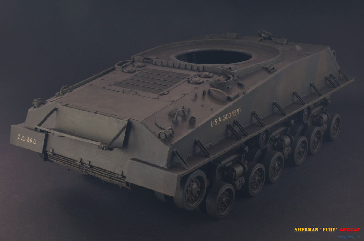 M4A3E8 SHERMAN  FURY 212