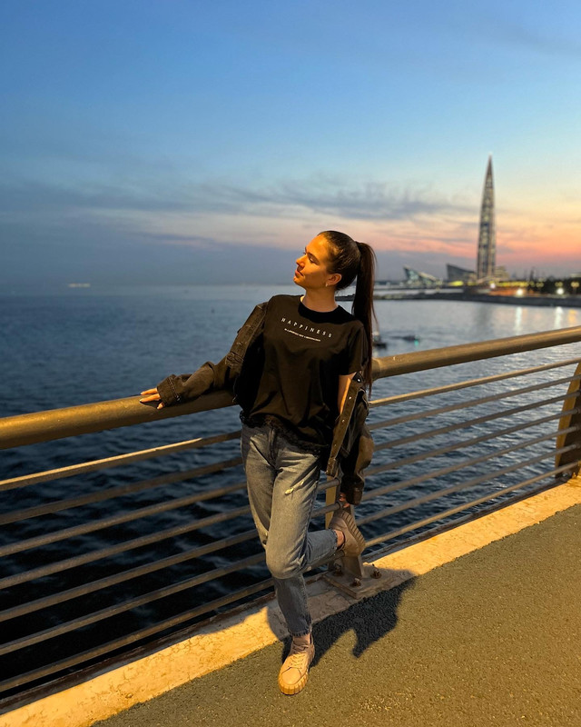 A9536C29-B779-4F5E-9C52-DEEAF056BC83