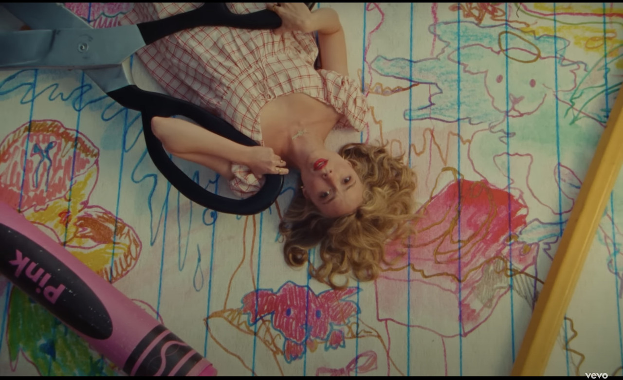 A9770EAE-65DD-40FC-9411-F7E136D73FA4