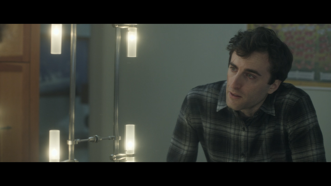 Dexter.S09E01.Cold.Snap.1080p.AMZN.WEB-DL.DDP5.1.H.264-NTb.mkv_snapshot_31.31_[2021.11.10_09.05.46]