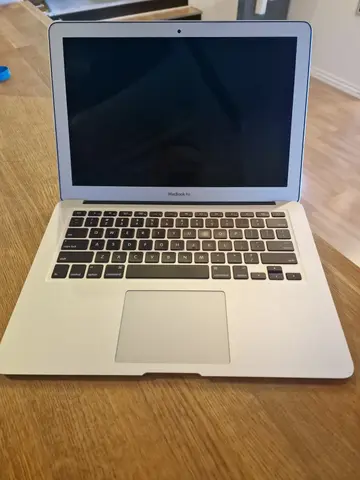 Macbook Air 2017 til Salg