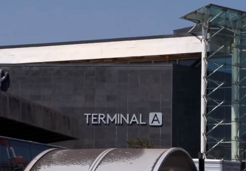 Eruzione Etna, chiuso aeroporto Catania