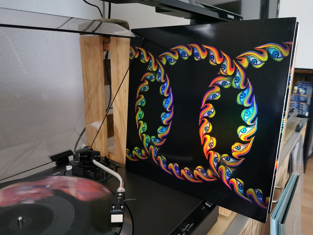 [Bild: Tool-Lateralus-Front.jpg]