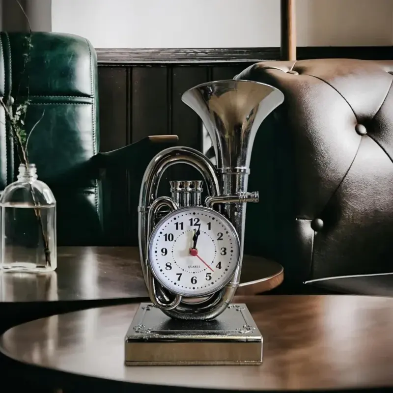 clock-silver.webp