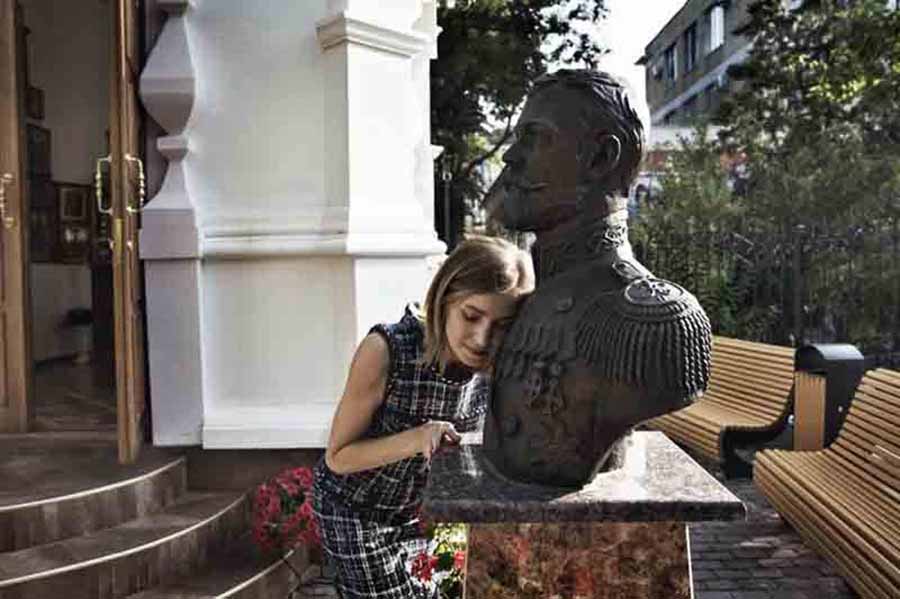 მონარქი