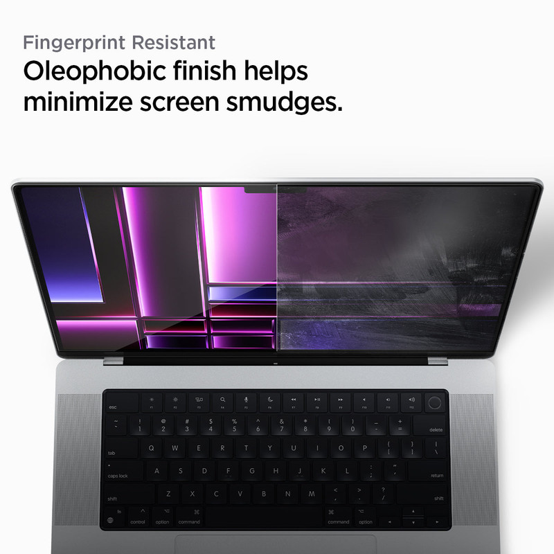Protector de pantalla Spigen Glas.tR Slim en una MacBook Pro 16 pulgadas.
