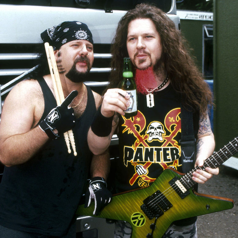 Dimbag Ever Jam With His Guitar