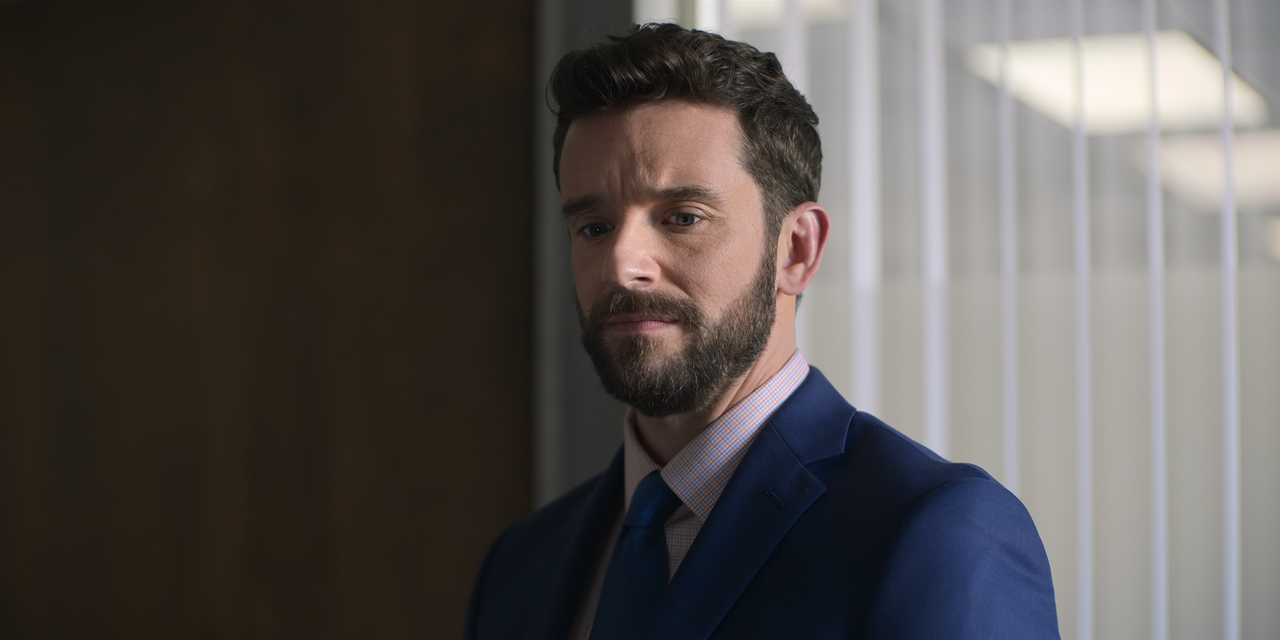 Shrinking.S01E02.Fortress.of.Solitude.2160p.10bit.ATVP.WEB-DL.DDP5.1.HEVC-Vyndros.mkv_snapshot_13.44