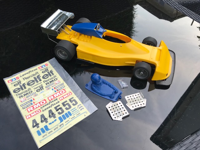 Tamiya F2 Martini Renault to finish one day 