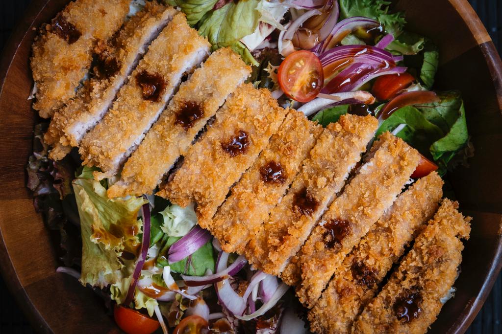 Ensalada Tonkatsu