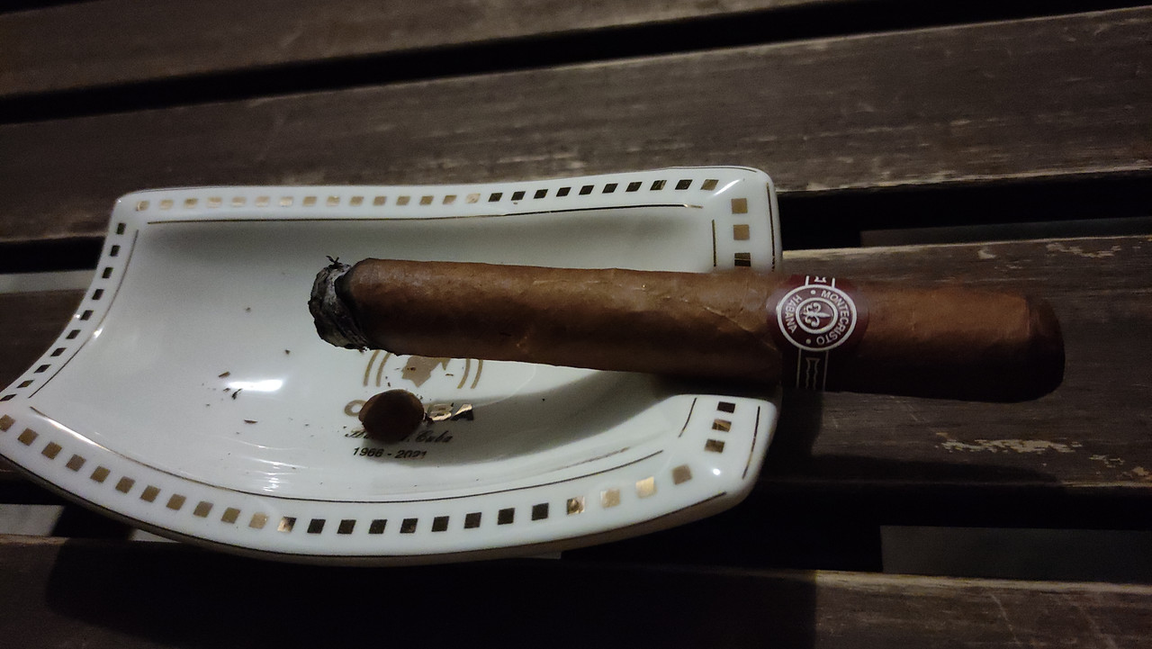 IMG-1bfdebe013579f65c1694b35ffc2eb13-V (1)