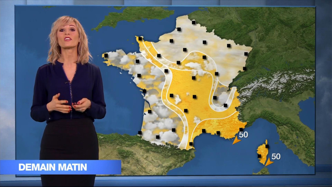 Stéphanie Duval 241218.mp4_snapshot_00.51_[2018.12.24_23.22.12]