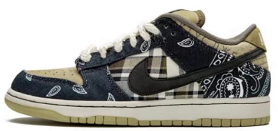 Nike SB Dunk x Travis Scott