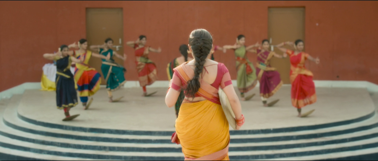 Nivetha Thomas- [SNASP] Busty ASS & Navel Sip scene -Ninnu Kori  (17)