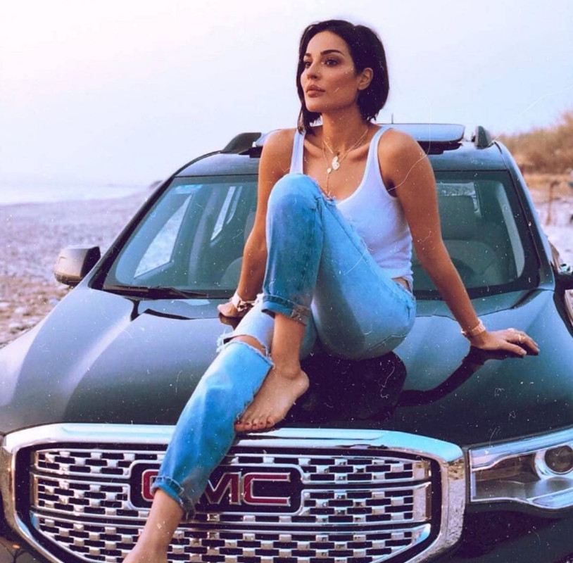 71EB0352-1C29-4BC9-BD40-D7511B3B934B