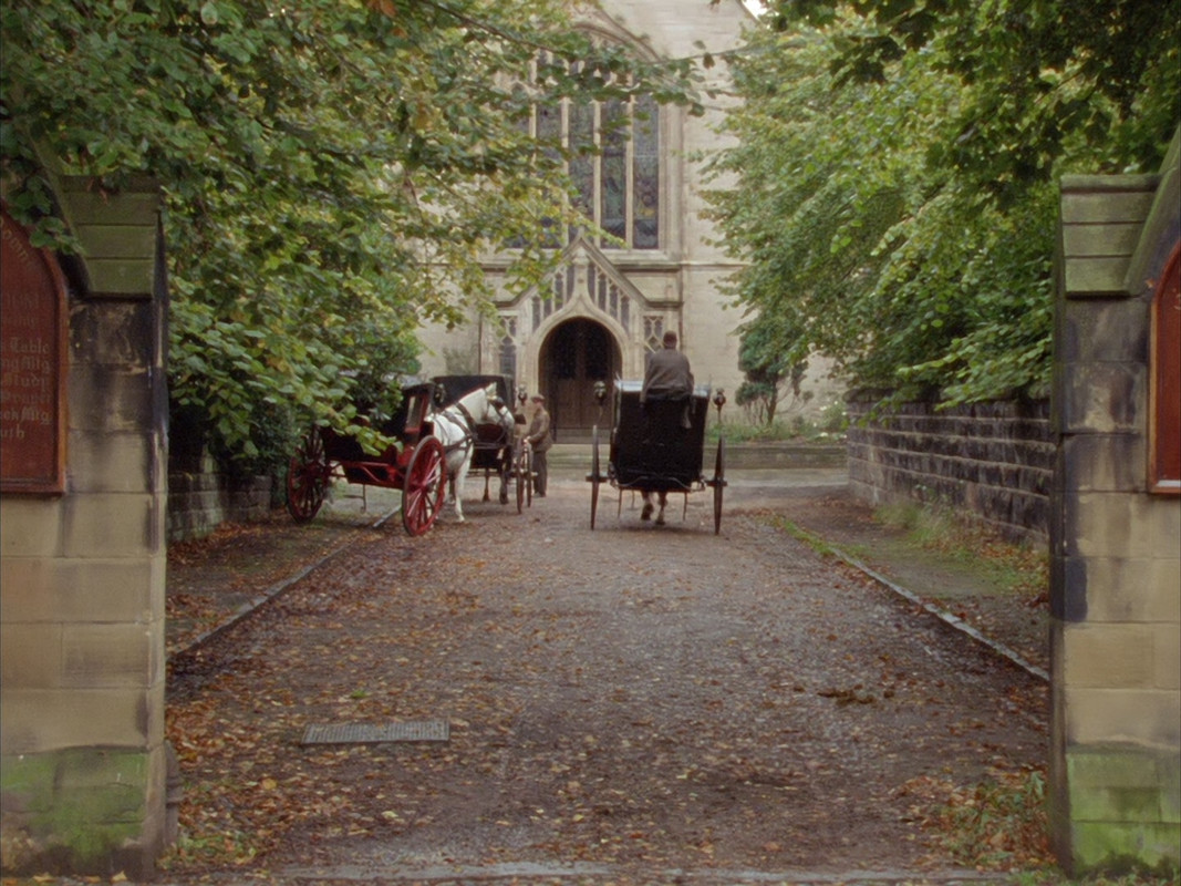 Sherlock Holmes (1984) - S01E01 - A Scandal in Bohemia (1080p Bl