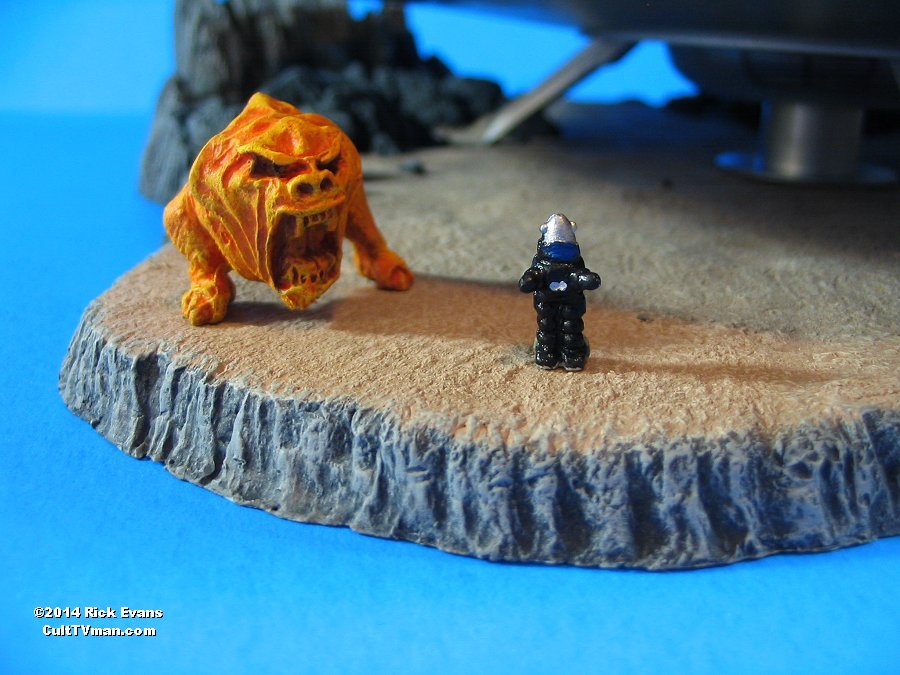 POLAR LIGHTS 1-144 WITH RED PLANET BASE - 06 (4)