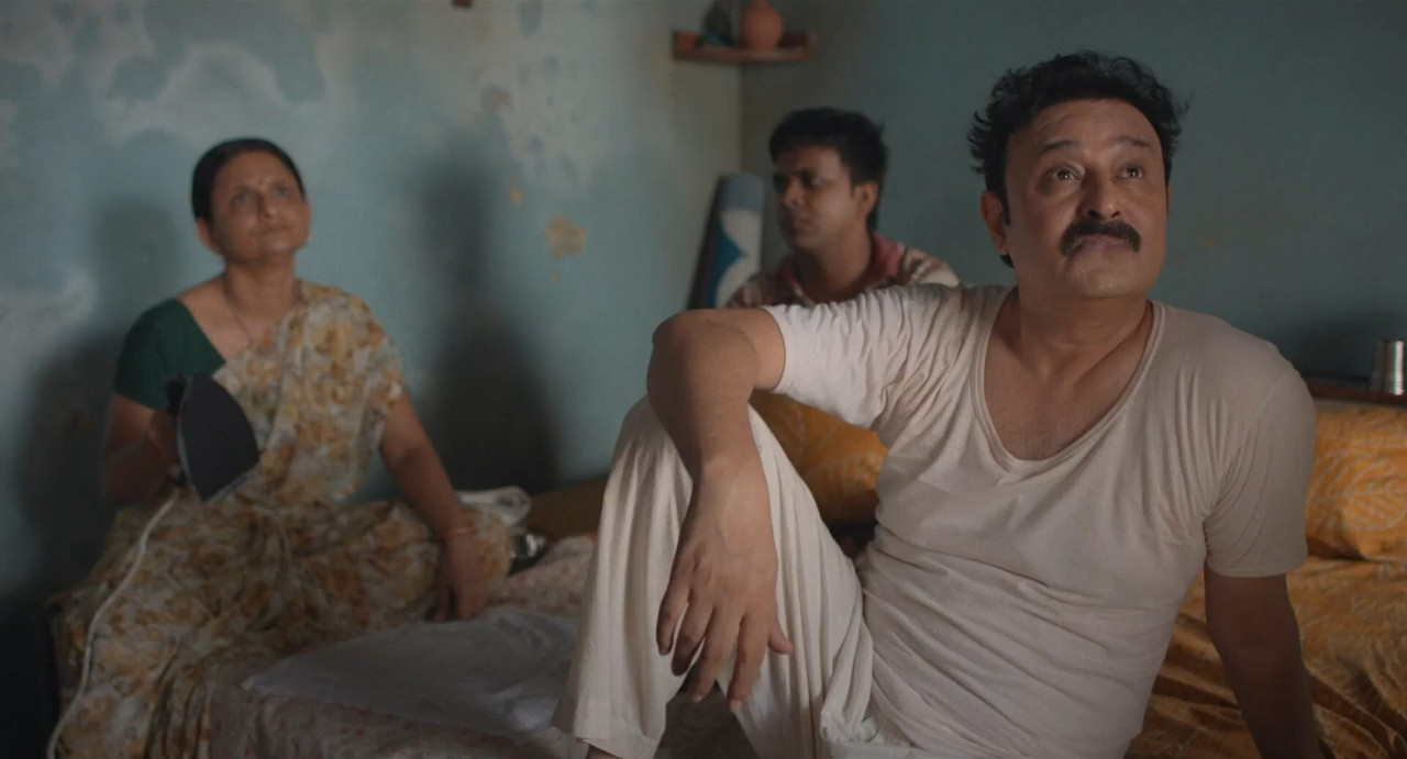 Gullak 2021 WebRip Season 2 [Hindi + Tamil + Telugu + Malayalam + Kannada] 480p 720p ESub Screenshot