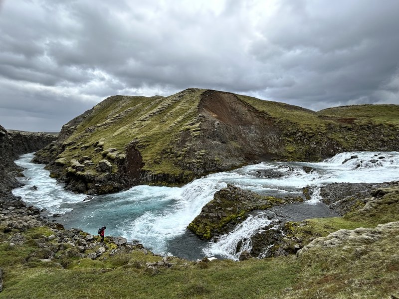 30/06/2025 VUELTA A LAS TIERRAS ALTAS,TREKKING A HULDUFOSS,CAÑON FJADRÁRGLJUFR.. - 2º VIAJE A LA TIERRA DEL HIELO Y FUEGO DE 21 DIAS (en construcción) (43)